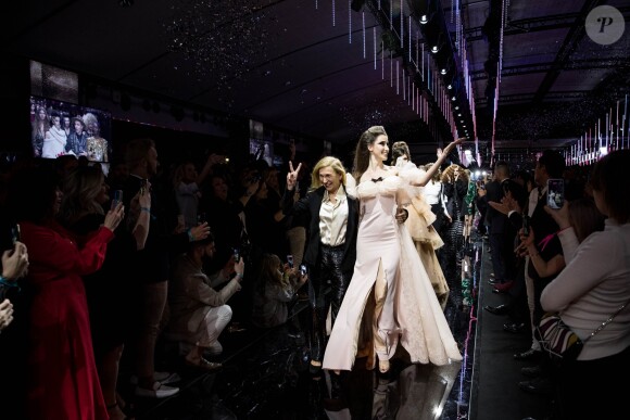 Défilé du 110ème anniversaire de l'Oréal Professionnel "La French - Art Of Hair Coloring au Carrousel du Louvre à Paris, France, le 24 mars 2019. © Cyril Moreau/Bestimage