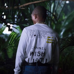 Pharrell Williams a officiellement annoncé le début de sa collaboration avec Chanel intitulée "Chanel Pharrell", un nom donné par le défunt Karl Lagerfeld.