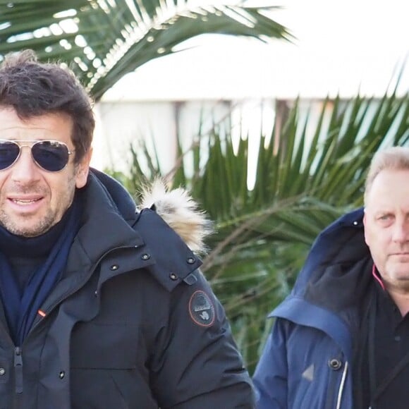 Patrick Bruel quittant son hôtel afin de participer à l'enregistrement du nouveau spectacle des Enfoirés à Bordeaux le 28 janvier 2019.