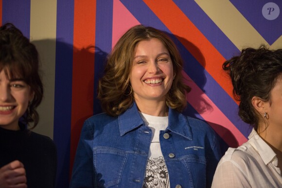 Laetitia Casta au photocall de la série "Une île" lors de la 10e édition du festival Séries Mania à Lille le 27 mars 2019. © Stéphane Vansteenkiste / Bestimage