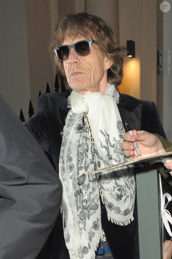 Mick Jagger à la sortie de la soirée "Evgeny's Annual Vodka & Caviar Party" à Londres, le 7 décembre 2018.