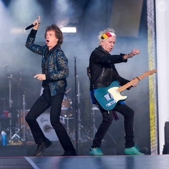 Mick Jagger, Keith Richards - Les Rolling Stones en concert à Coventry à l'occasion de leur tournée "No Filter Tour". Le 2 juin 2018