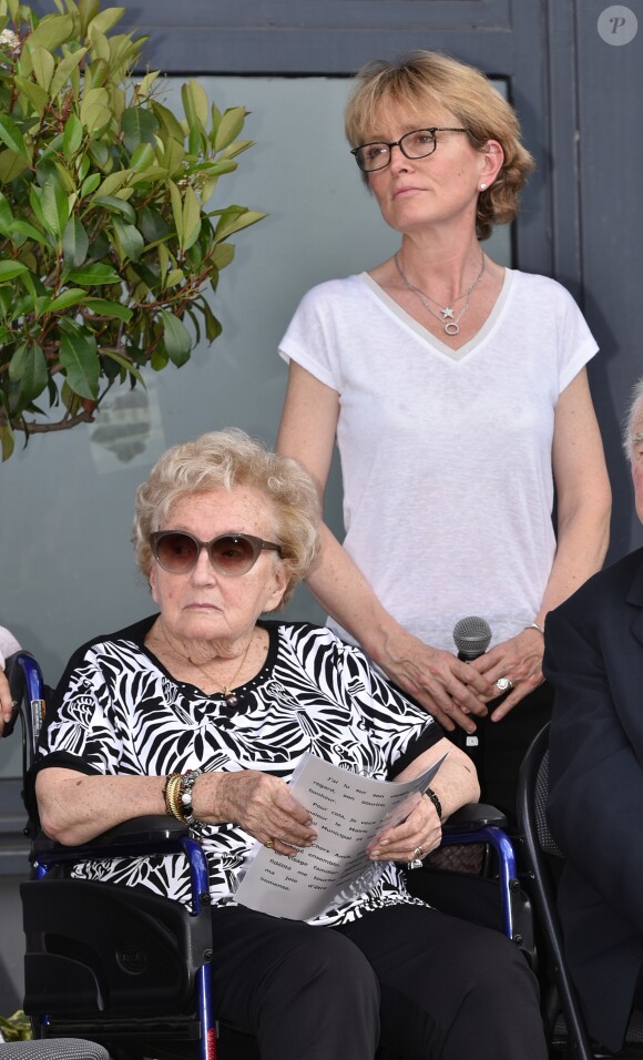 Inauguration de la rue Jacques et Bernadette Chirac, par la femme de l'ancien président de la République, Bernadette Chirac (en fauteuil roulant) et sa fille Claude, à Brive-la-Gaillarde. Le 8 juin 2018.