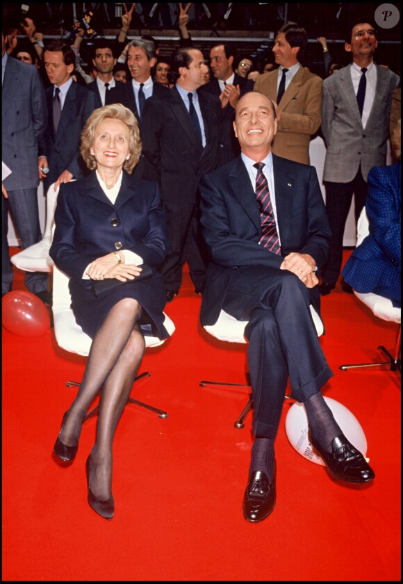 Jacques et Bernadette Chirac en meeting pour l'élection présidentielle, le 30 avril 1988.