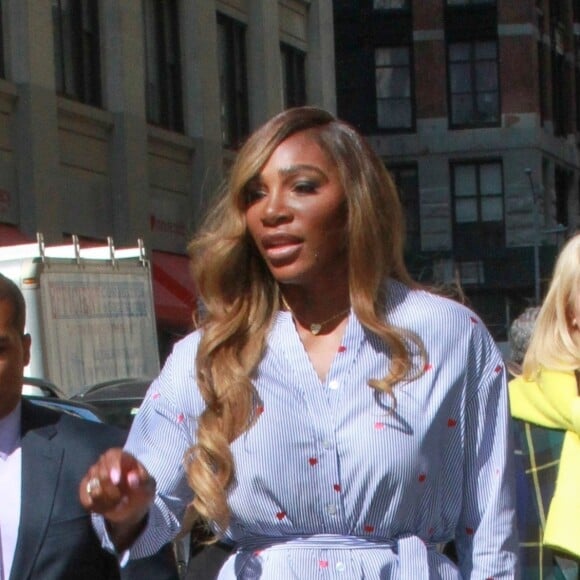 Serena Williams à la sortie des bureaux de BuzzFeed à New York le 3 avril 2019.