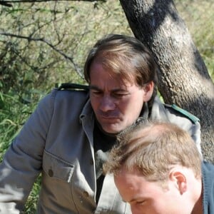 Les princes Harry et William au Botswana en 2010.