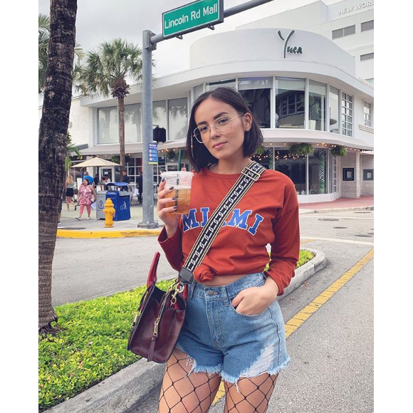 Agathe Auproux, atteinte d'un cancer, profite du soleil de Miami en avril 2019.