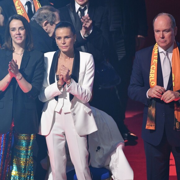 Pauline Ducruet, la princesse Stéphanie de Monaco et le prince Albert II de Monaco - La famille princière de Monaco est venue assister à une représentation du 43ème festival international du cirque de Monte-Carlo sous le chapiteau de Fontvieille à Monaco, le 22 janvier 2019. © Bruno Bébert/Pool Monaco/Bestimage