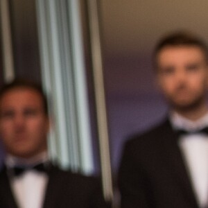 Nabilla Benattia et son compagnon Thomas Vergara - Montée des marches du film " Solo : A Star Wars Story " lors du 71ème Festival International du Film de Cannes. Le 15 mai 2018 © Borde-Jacovides-Moreau/Bestimage