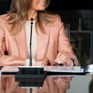 Melania Trump en meeting "Interagency Working Group on Youth Programs" à la Maison Blanche à Washington. Le 18 mars 2019.