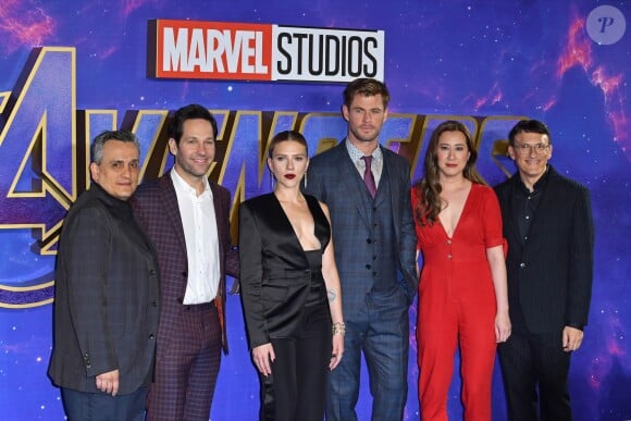 Chris Hemsworth, Scarlett Johansson, Paul Rudd, Anthony Russo, Joe Russo à la première de "Avengers: Endgame" au cinéma Picture House Central à Londres, le 10 avril 2019.