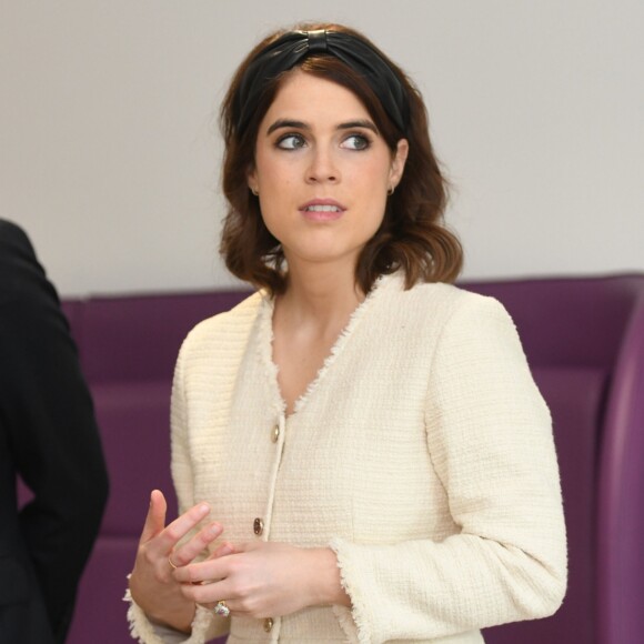 La princesse Eugenie, duchesse d'York, Jack Brooksbank lors d'une visite l'Hôpital national orthopédique royal de Londres pour l'ouverture du nouveau bâtiment Stanmore le 21 mars 2019.  21 March 2019. Princess Eugenie and Jack Brooksbank visit the Royal National Orthopaedic Hospital in London to open the new Stanmore Building.21/03/2019 - 