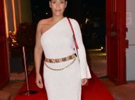 Amel Bent attaquée sur sa silhouette : sa riposte aux "grossophobes"