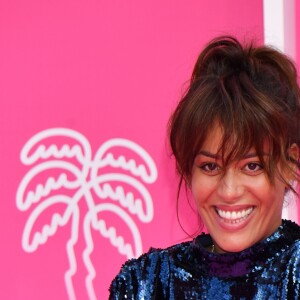 Amel Bent pour la série 'Kings' lors du photocall de la 5ème montée des marches de la 2ème édition du "Canneseries" au palais des Festivals à Cannes, France, le 9 avril 2019. © Bruno Bébert/Bestimage