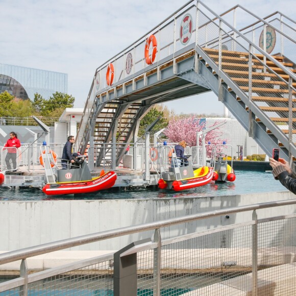 Exclusif - Tonya Kinzinger lors de l'inauguration de Futuropolis, la nouvelle ville des enfants, dans le parc du Futuroscope à Poitiers le 13 avril 2019. Avec 21 jeux et attractions répartis sur 3 hectares, cette mini-cité concentre sur un mode ludique toutes les envies des enfants et tous les métiers qu'ils rêveraient d'exercer dans le futur. © Philippe Doignon / Bestimage