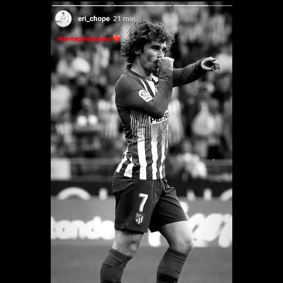 Erika Choperena a publié une photo d'Antoine Griezmann célébrant la naissance de leur fils Amaro sur le terrain, lors du match Atlético Madrid-Celta Vigo le 13 avril 2019.