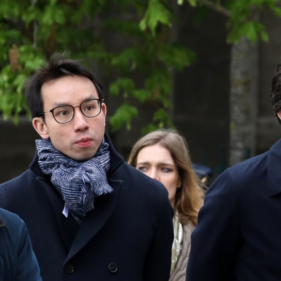 Antoine Arnault et sa compagne Natalia Vodianova viennent constater les dégâts de l'incendie de la cathédrale Notre-Dame de Paris le 16 avril 2019. © Stéphane Lemouton / Bestimage