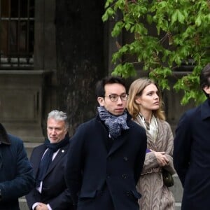 Antoine Arnault et sa compagne Natalia Vodianova viennent constater les dégâts de l'incendie de la cathédrale Notre-Dame de Paris le 16 avril 2019. © Stéphane Lemouton / Bestimage