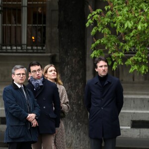 Antoine Arnault et sa compagne Natalia Vodianova viennent constater les dégâts de l'incendie de la cathédrale Notre-Dame de Paris le 16 avril 2019. © Stéphane Lemouton / Bestimage