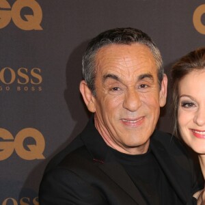 Thierry Ardisson et sa femme Audrey Crespo-Mara - Photocall de la cérémonie des "GQ 2015, Les Hommes de l'Année" au Shangri-La Hotel à Paris, le 25 janvier 2016. © Denis Guignebourg/Bestimage