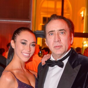 Info - Nicolas Cage divorce quatre jours après son mariage - Nicolas Cage et sa nouvelle compagne Erika Koike au ball des juristes au palais Hofburg à Vienne, Autriche, le 7 mars 2019.