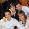 Florian, candidat de "Top Chef 2019", ses parents et sa soeur.
