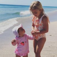 Princesse Madeleine : Ses filles Leonore et Adrienne trop mignonnes à la plage