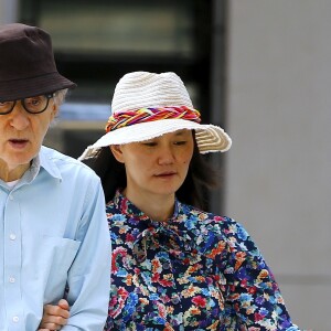 Woody Allen et sa femme Soon-Yi Previn se baladent sur Park Avenue dans New York le 12 Août 2018.