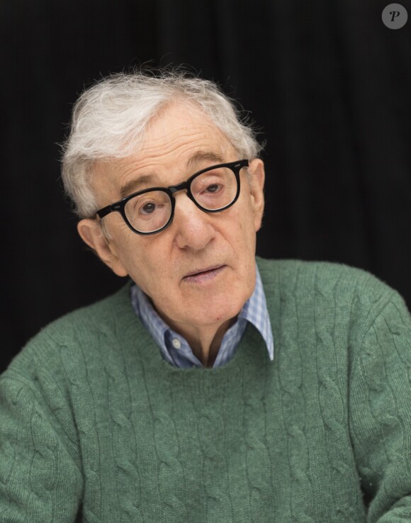 Info - Woody Allen réclame des millions de dollars à Amazon pour rupture abusive de contrat - Woody Allen - Conférence de presse avec les acteurs du film "Wonder Wheel" à New York. Le 14 octobre 2017.