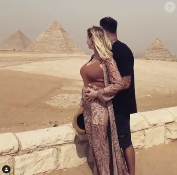 Jessica Thivenin enceinte et en voyage en Egypte. Avril 2019.
