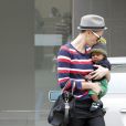 Charlize Theron et son enfant Jackson à Beverly Hills en 2012