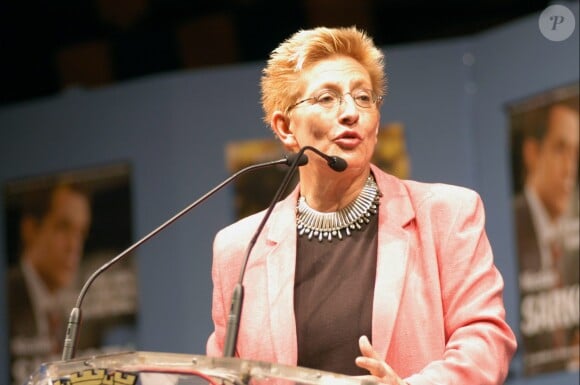 Isabelle Balkany lors d'un meeting de l'UMP à Levallois-Perret, le 5 mars 2004.