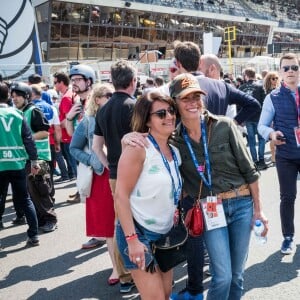 Exclusif - Alessandra Sublet, qui a récemment passé son permis Moto, a assisté pour la première fois à la 42e édition des 24 Heures Motos ce week-end. Après être venue de Paris en moto, elle a pu découvrir les coulisses de cet événement. Son programme a été intense : baptême de piste sur le circuit Bugatti, parade, rencontre de l'équipage 100% féminin (le Girls Racing Team avec notamment la jeune M. Coignard) et de Lil’Viber qui a participé à la Women’s Cup. Elle a également pu passer des nombreux moments avec les spectateurs venus en nombre ou encore assister à un relais de nuit dans le team Suzuki. Le Mans du 19 au 20 Avril 2019. © Cyril Moreau / Bestimage