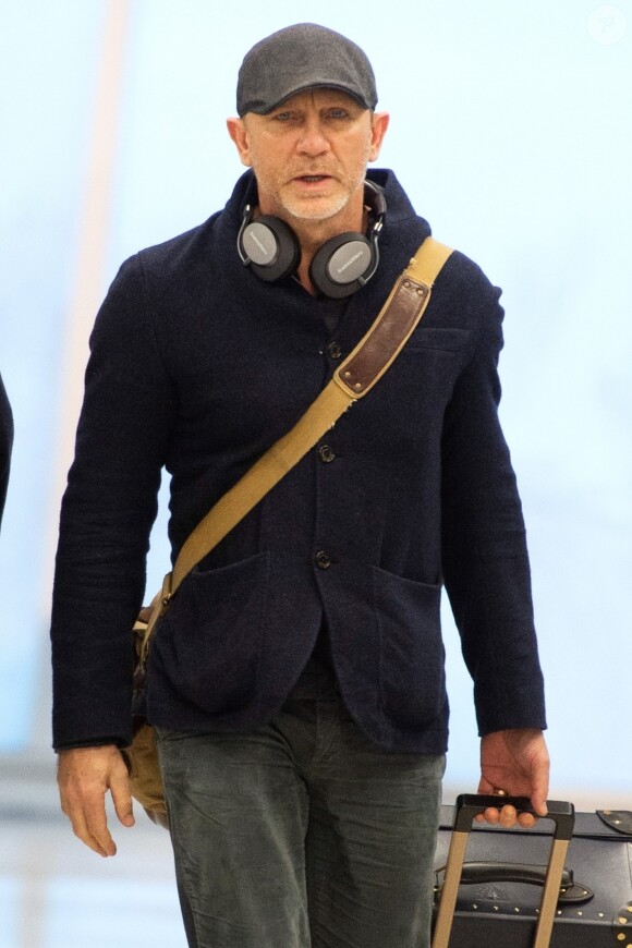 Exclusif - Daniel Craig arrive à l'aéroport de JFK à New York, le 29 mars 2019.