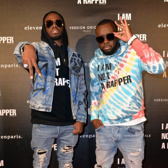 Le rappeur Gims (Maître Gims - Gandhi Djuna) et son frère Dadju (Dadju Djuna Nsungula) lors de la soirée de lancement de la collection capsule "I'm not a rapper" de la marque Elevenparis (Eleven Paris) à Paris, France, le 11 avril 2019. © Veeren/Bestimage