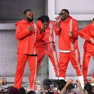 Exclusif - Maître Gims, Dadju et Vitaa - Enregistrement de l'émission "La chanson de l'année" dans les arènes de Nîmes, diffusée en direct sur TF1 le 8 juin © Bruno Bebert / Bestimage