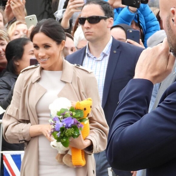 Le prince Harry, duc de Sussex, et Meghan Markle, duchesse de Sussex, ont été accueillis par une foule de supporters au Viaduct Harbour à Auckland, Nouvelle-Zélande, le 30 octobre 2018.