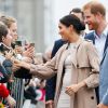 Le prince Harry, duc de Sussex, et Meghan Markle, duchesse de Sussex, ont été accueillis par une foule de supporters au Viaduct Harbour à Auckland, Nouvelle-Zélande, le 30 octobre 2018.