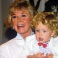 Doris Day et son petit-fils Ryan Melcher 4 ans, dont le père est son fils unique Terry. (1985)
