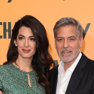 George Clooney et sa femme Amal Clooney Alamuddin à la première de la série TV "Catch 22" à Rome, le 13 mai 2019.