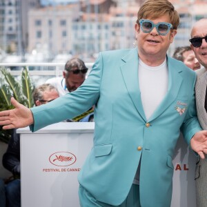 Elton John lors du photocall du film Rocketman (Hors compétition) lors du 72ème Festival International du film de Cannes. Le 16 mai 2019 © Jacovides-Moreau / Bestimage