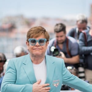 Elton John lors du photocall du film Rocketman (Hors compétition) lors du 72ème Festival International du film de Cannes. Le 16 mai 2019 © Jacovides-Moreau / Bestimage