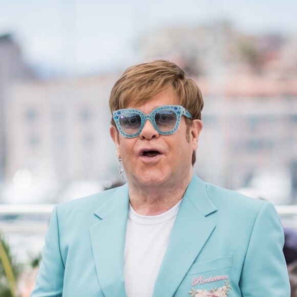 Elton John lors du photocall du film Rocketman (Hors compétition) lors du 72ème Festival International du film de Cannes. Le 16 mai 2019 © Jacovides-Moreau / Bestimage