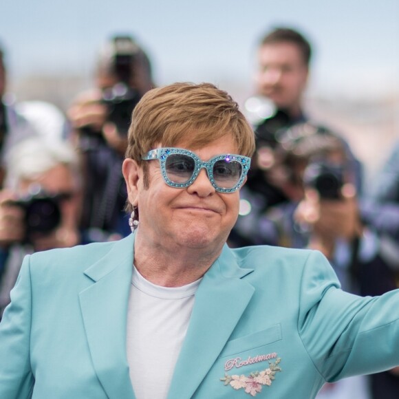 Elton John lors du photocall du film Rocketman (Hors compétition) lors du 72ème Festival International du film de Cannes. Le 16 mai 2019 © Jacovides-Moreau / Bestimage