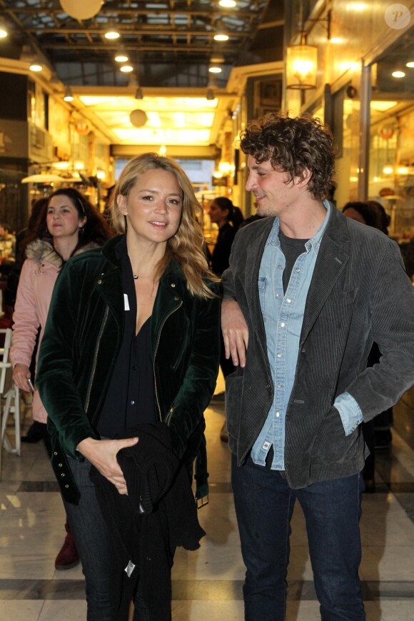 Virginie Efira et son compagnon Niels Schneider - Première du film "Un amour impossible" lors du festival du film français à Athènes en Grèce le 6 avril 2019.
