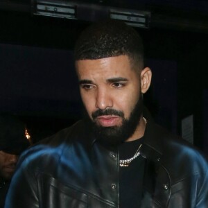 Drake sort du club Tramp à 5h du matin dans le quartier de Mayfair à Londres, Royaume Uni, le 12 avril 2019.  Drake is seen here leaving Tramp members Club in Mayfair, London at 5am.12/04/2019 - Londres