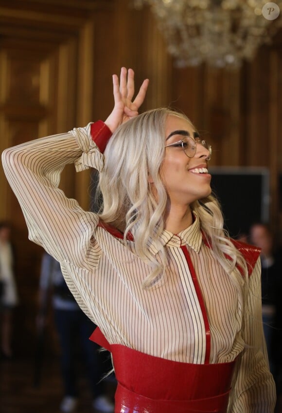 Exclusif - Bilal Hassani dévoile son album en exclusivité à ses fans à l'Hôtel de Ville de Paris, France, le 24 avril 2019. Son premier album "Kingdom" sort le vendredi 26 avril 2019. Bilal interprétera sur la scène de l'Eurovision, le 18 mai prochain à Tel Aviv le titre "Roi". © Denis Guignebourg/Bestimage