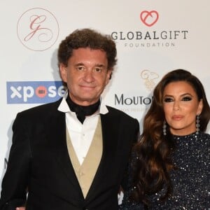 Camille Sereys de Rothschild, son frère, Philippe Sereys de Rothschild, Eva Longoria et Lara Fabian - Arrivées à la soirée "Global Gift Gala" sur la Terrasse Mouton Cadet lors du 72ème Festival International du Film de Cannes. Le 20 mai 2019