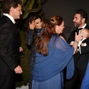 Philippe Sereys de Rothschild, Camille Seryes de Rothschild, Eva Longoria, son mari José Antonio Baston et leur fils Santiago - Arrivées à la soirée "Global Gift Gala" sur la Terrasse Mouton Cadet lors du 72ème Festival International du Film de Cannes. Le 20 mai 2019