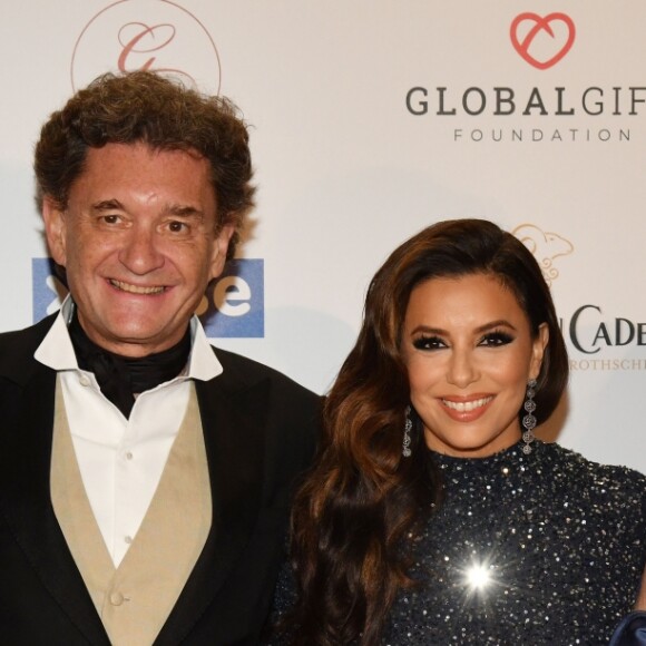 Maria Bravo, Philippe Sereys de Rothschild, Eva Longoria et Camille Sereys de Rothschild - Arrivées à la soirée "Global Gift Gala" sur la Terrasse Mouton Cadet lors du 72ème Festival International du Film de Cannes. Le 20 mai 2019